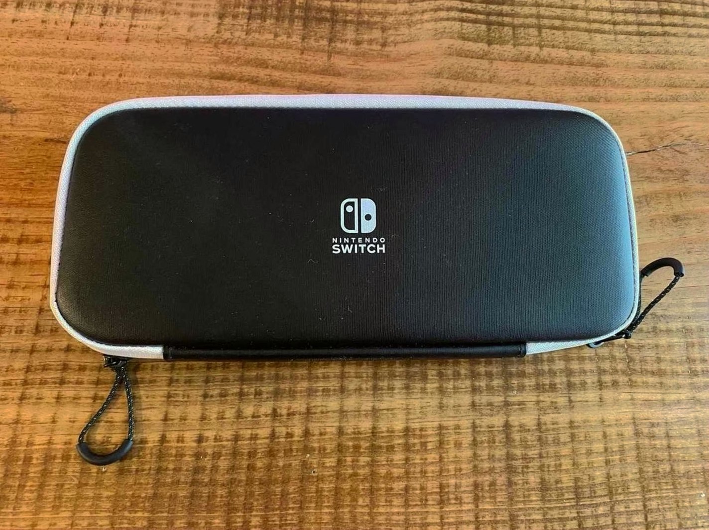 Nintendo Switch OLED White Unlocked - Used image 5