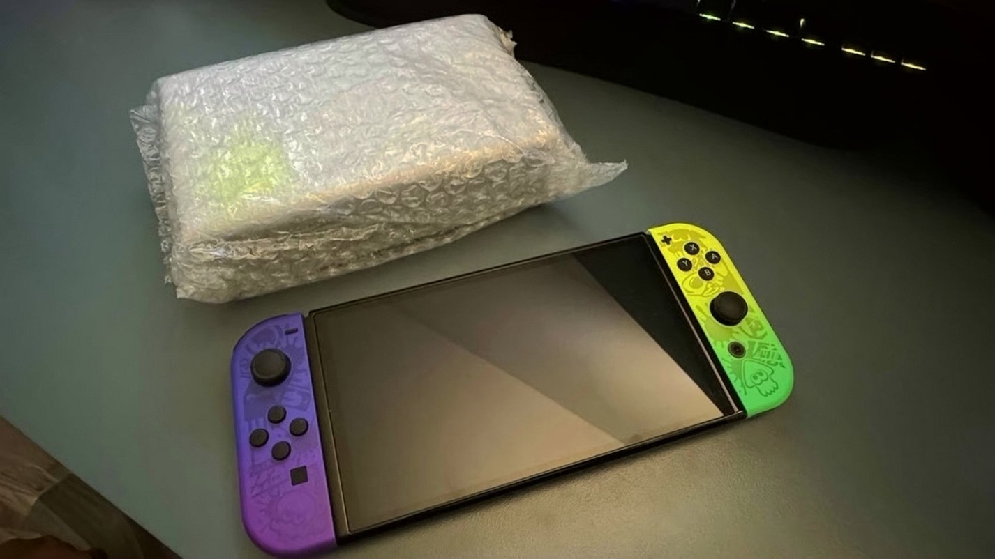 Nintendo Switch OLED Splatoon 3 Edition 64GB White - Used