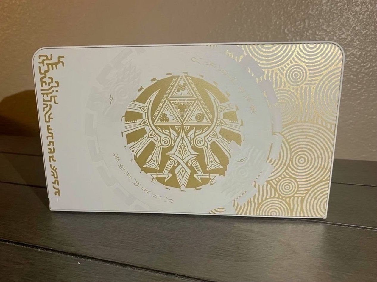 Nintendo OLED Switch Legend of Zelda Edition Used image 4