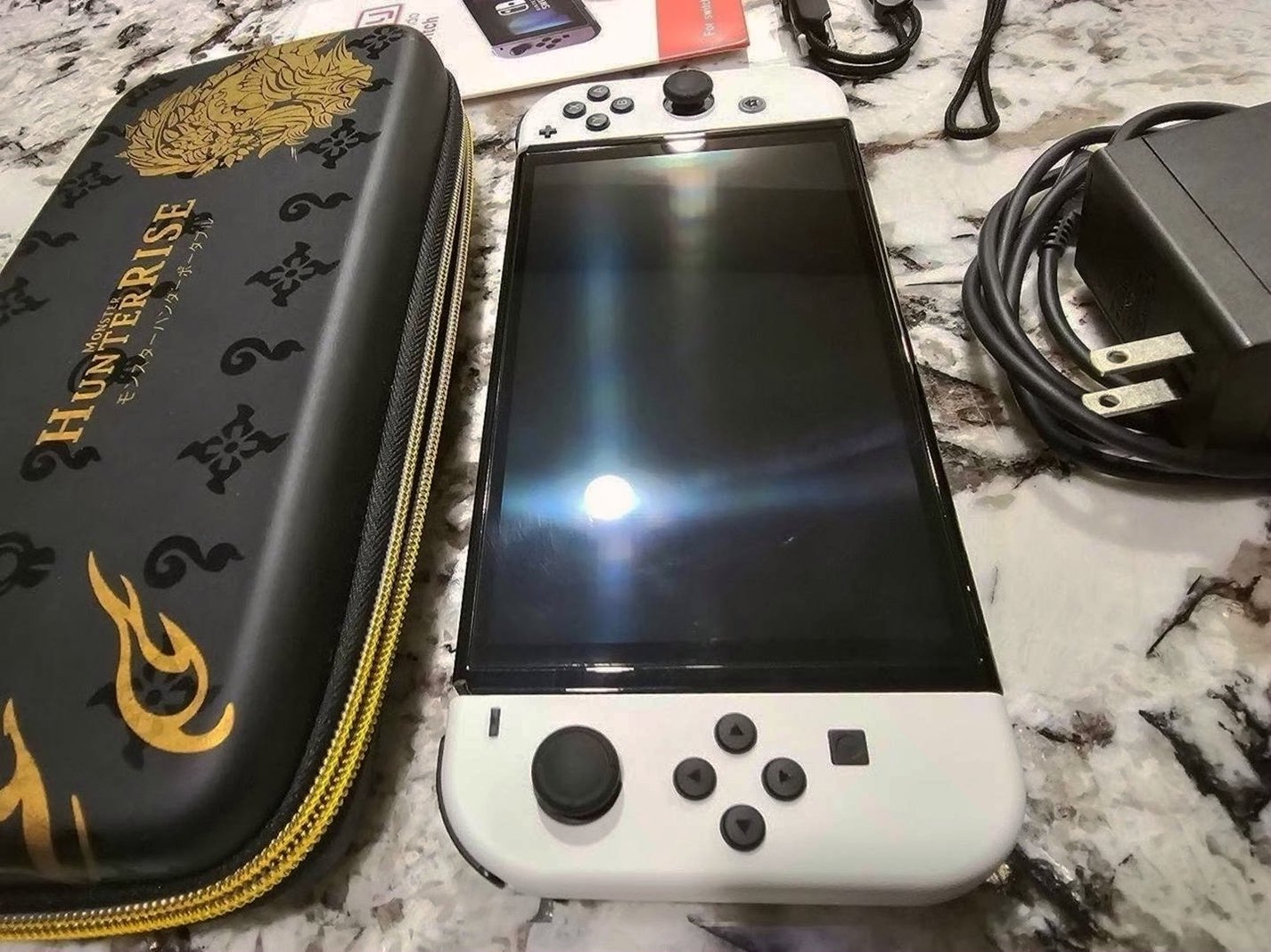 Nintendo Switch OLED 128GB White Unlocked - Used image 4