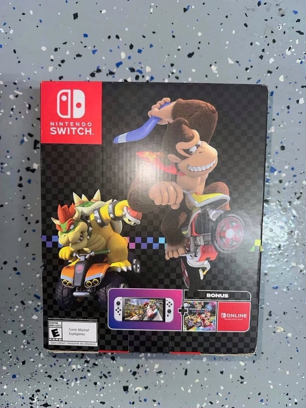Nintendo Switch OLED Model Mario Kart 8 Deluxe Bundle 9L99 - Used image 2