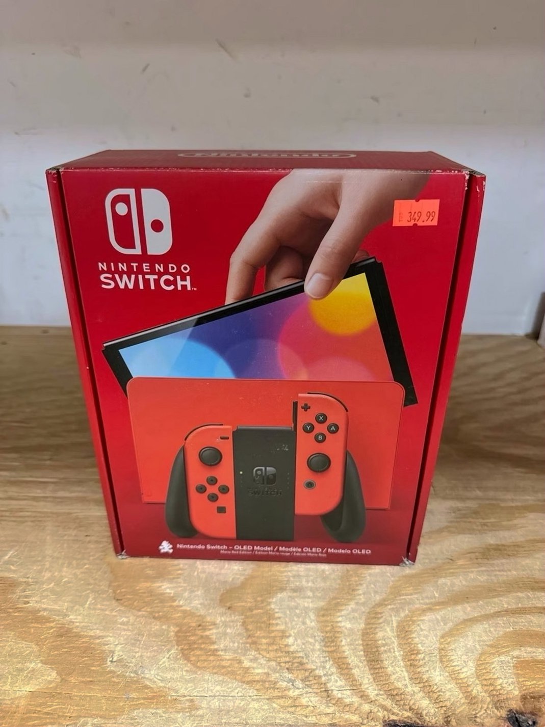 Nintendo Switch OLED 64GB Mario Red Edition - Used