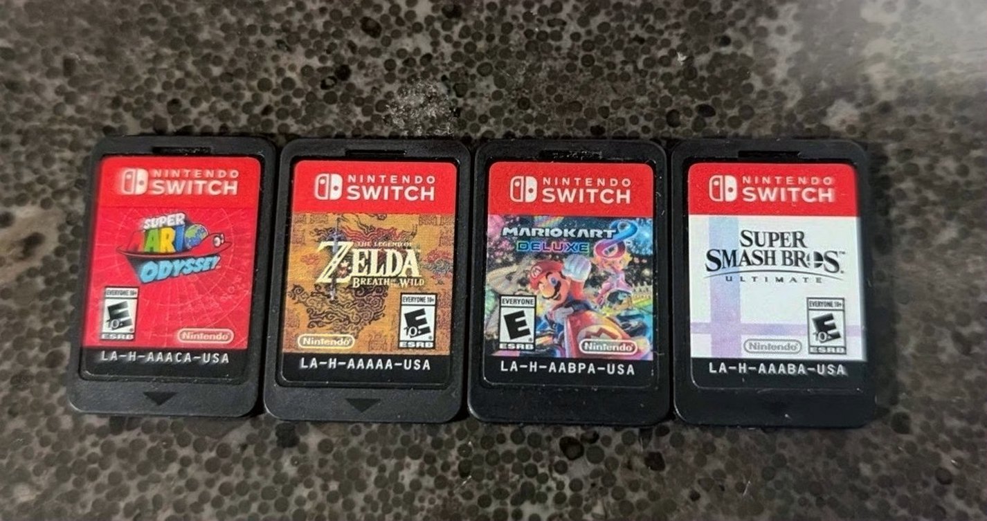 Nintendo Switch OLED 64GB Unlocked - Used image 3