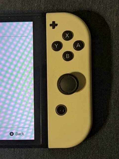 Nintendo Switch OLED White Unlocked - Used image 4