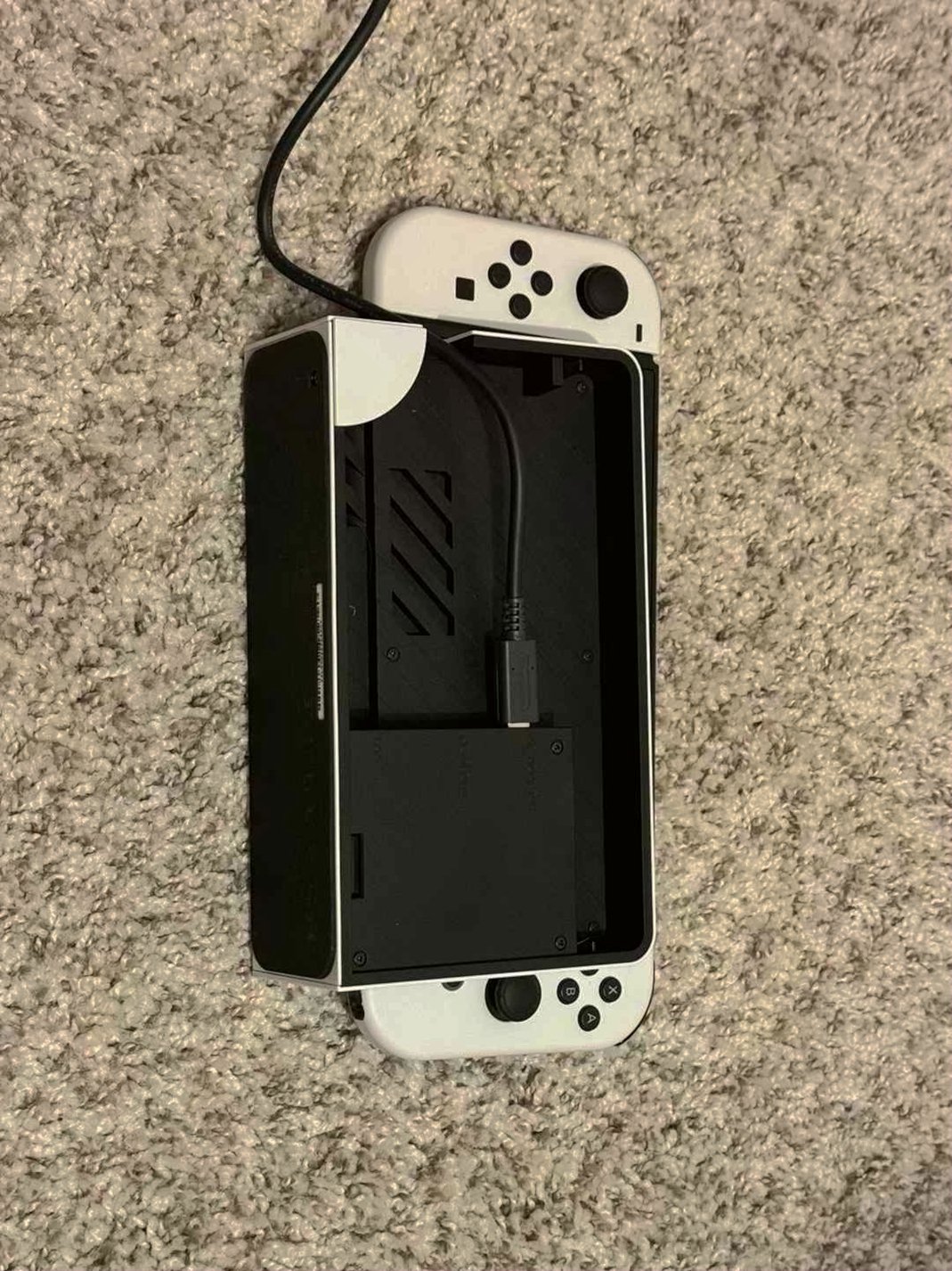 Nintendo Switch OLED 3B71 Used - Unlocked image 2