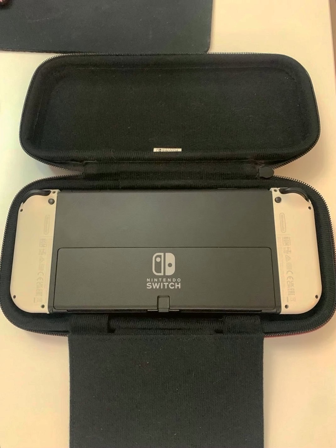 Nintendo Switch OLED Console 64GB Neon Red/Blue Unlocked - Used image 5
