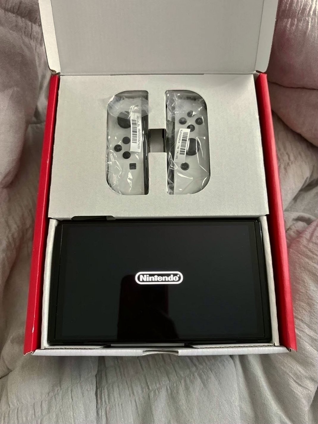Nintendo Switch OLED 8T61 White Unlocked - Used image 2