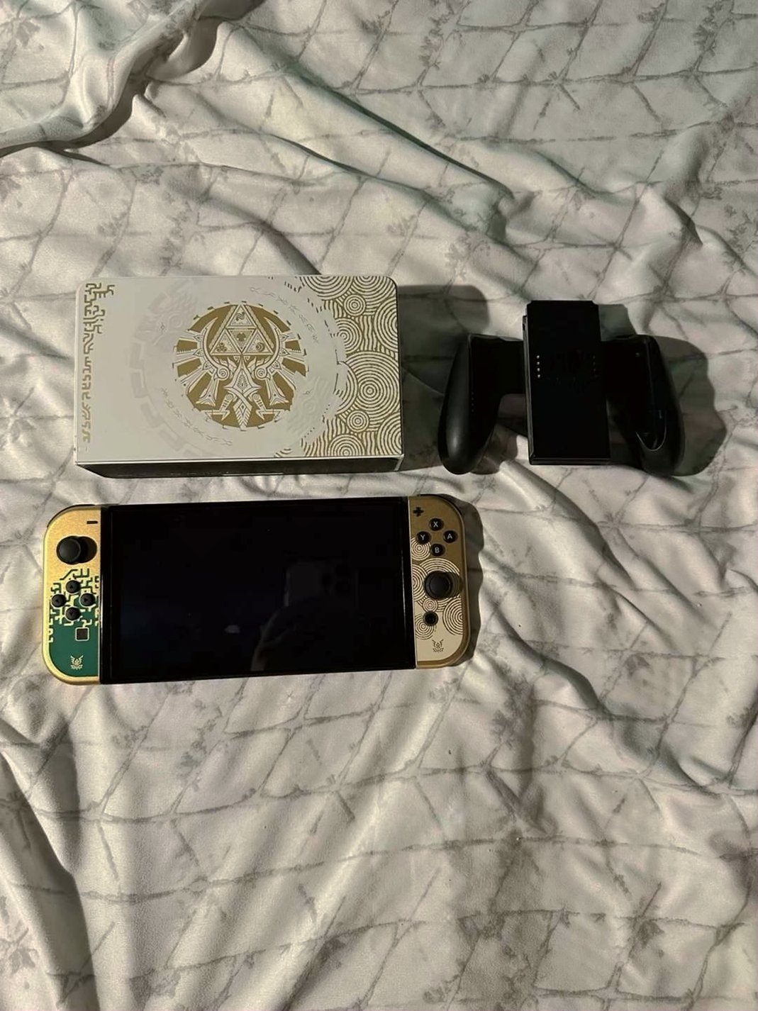 Nintendo Switch OLED Zelda Tears of the Kingdom Edition 256GB - Used