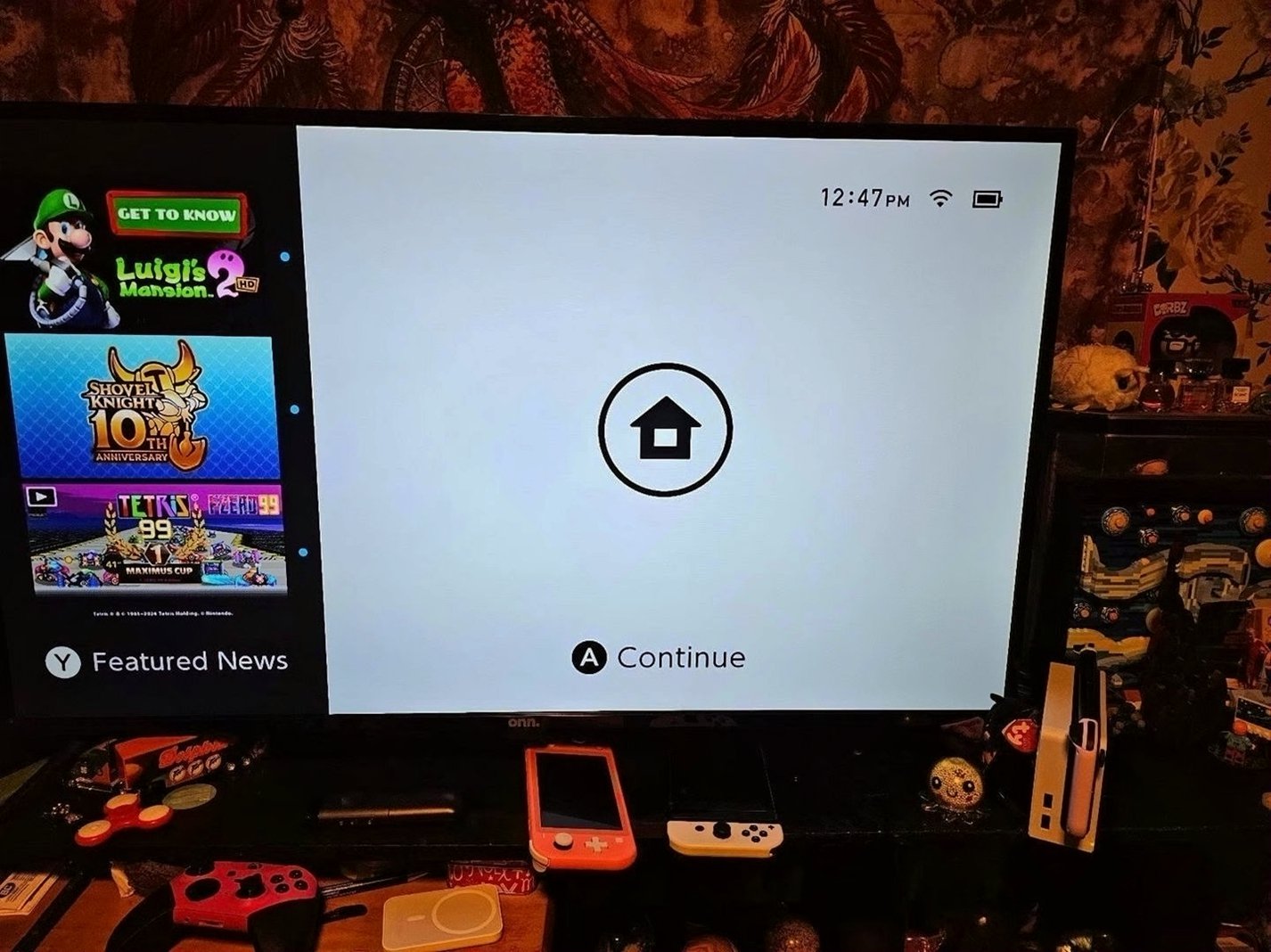 Nintendo Switch OLED Model 8V86 - Used image 2
