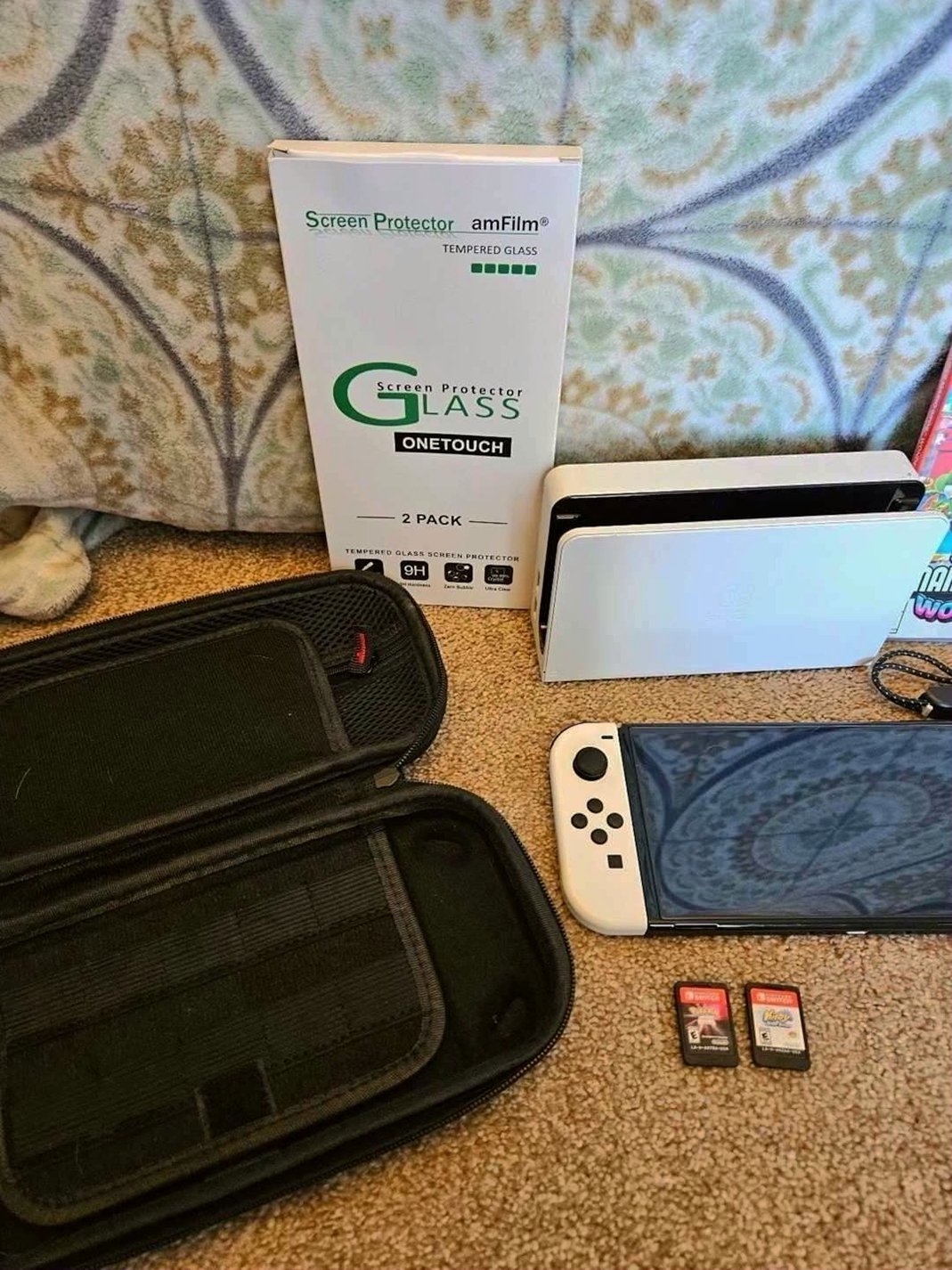 Nintendo Switch OLED with 4 Games Travel Case Screen Protector - Used image 5
