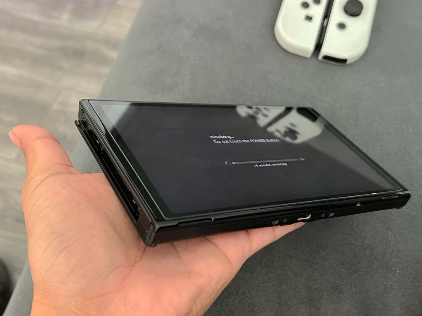 Nintendo Switch OLED 7V25 64GB White - Used image 3