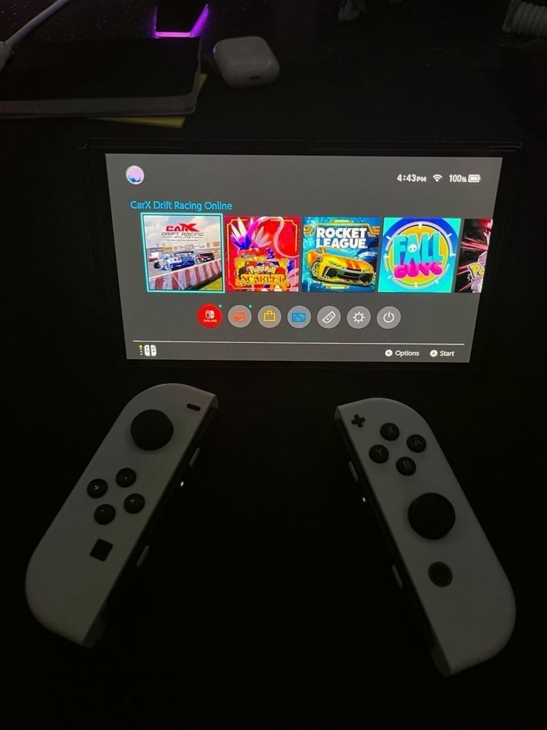 Nintendo Switch OLED White 64GB - Used image 3
