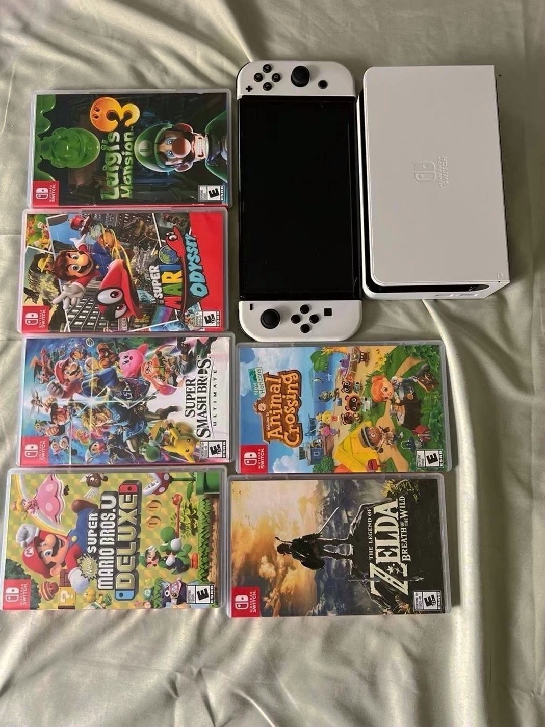 Nintendo Switch OLED Bundle 9N53 - Used
