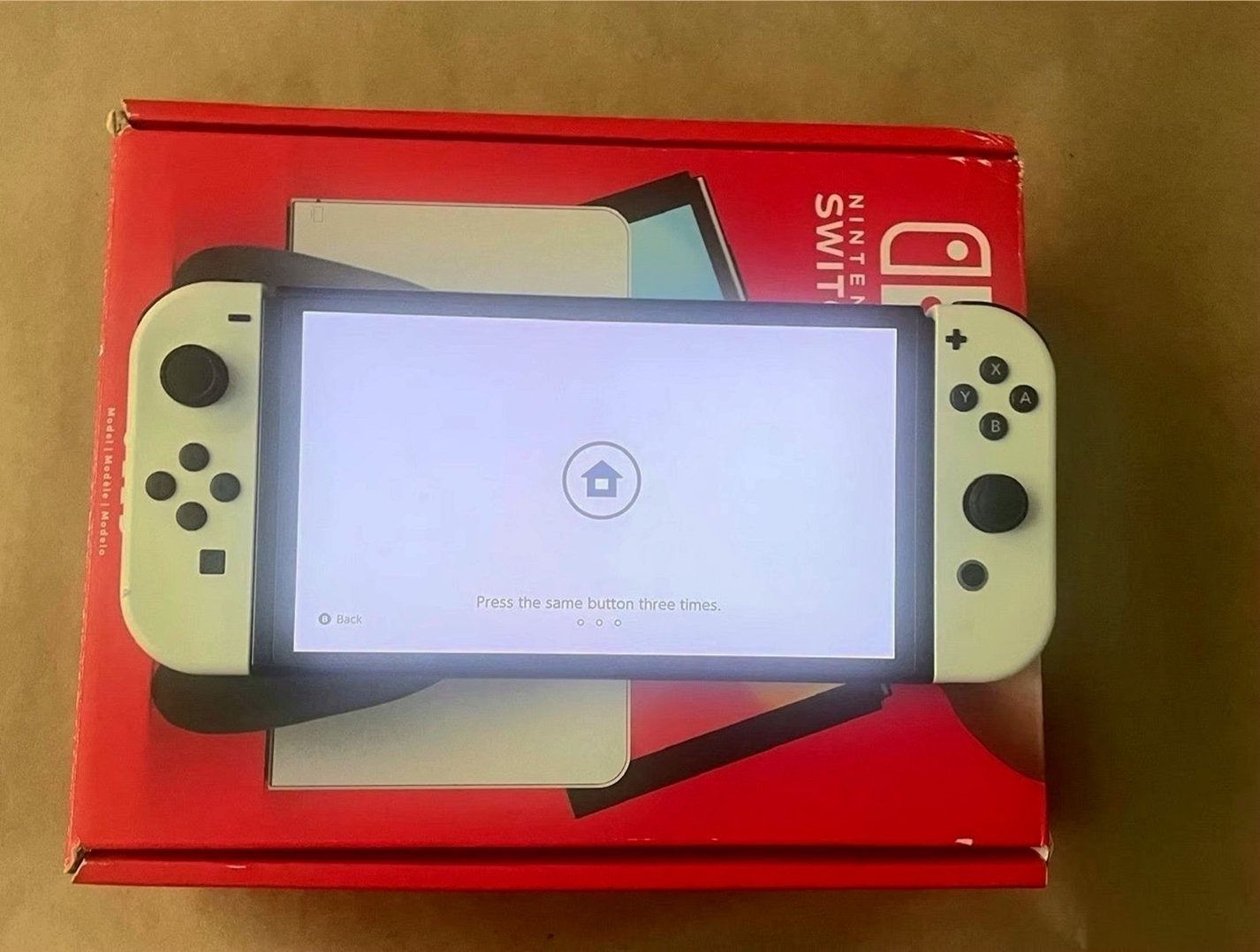 Nintendo Switch OLED 512GB Bundle 2B52 Used image 2