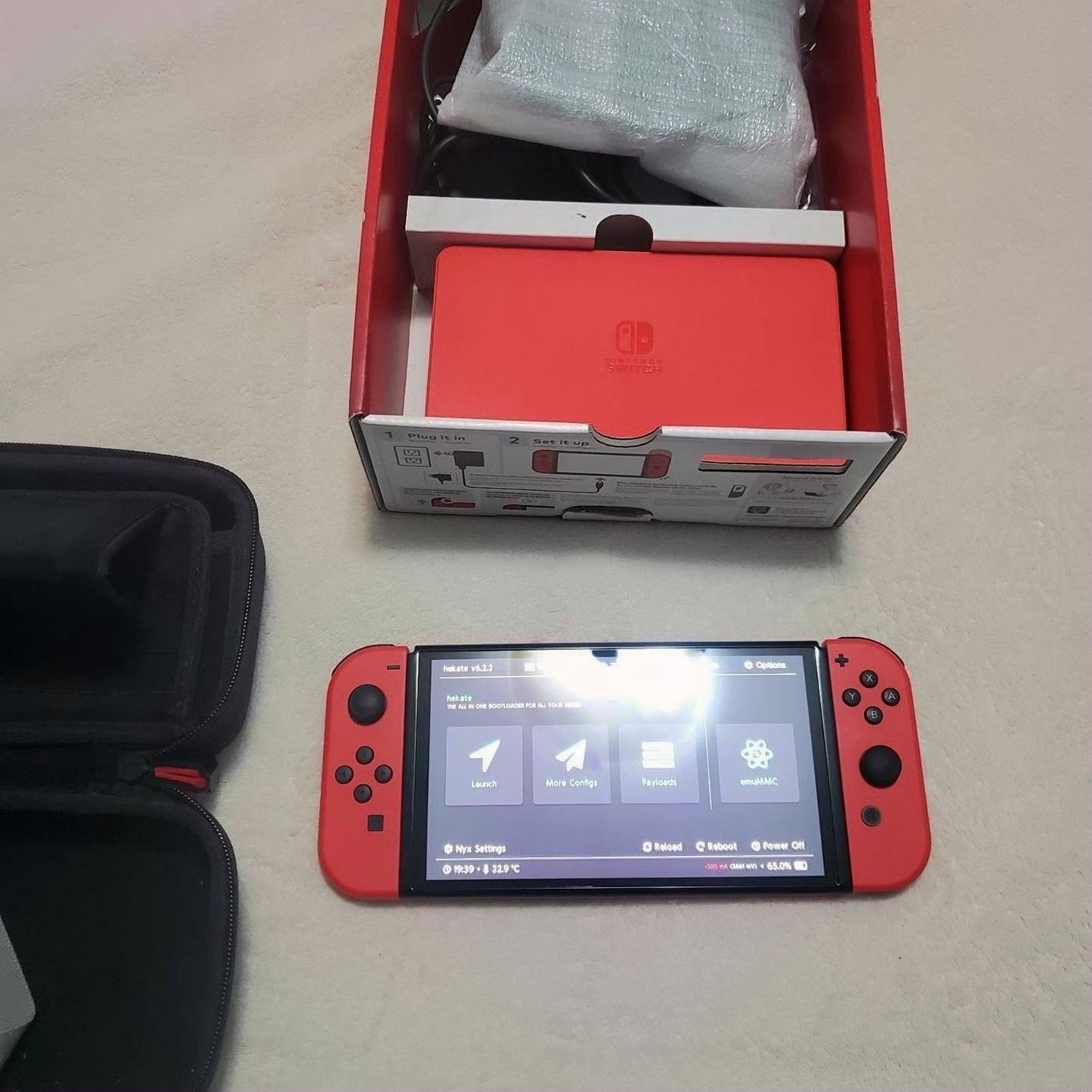 Nintendo Switch OLED 128GB Mario Edition with Hekate RP-2040 - Used