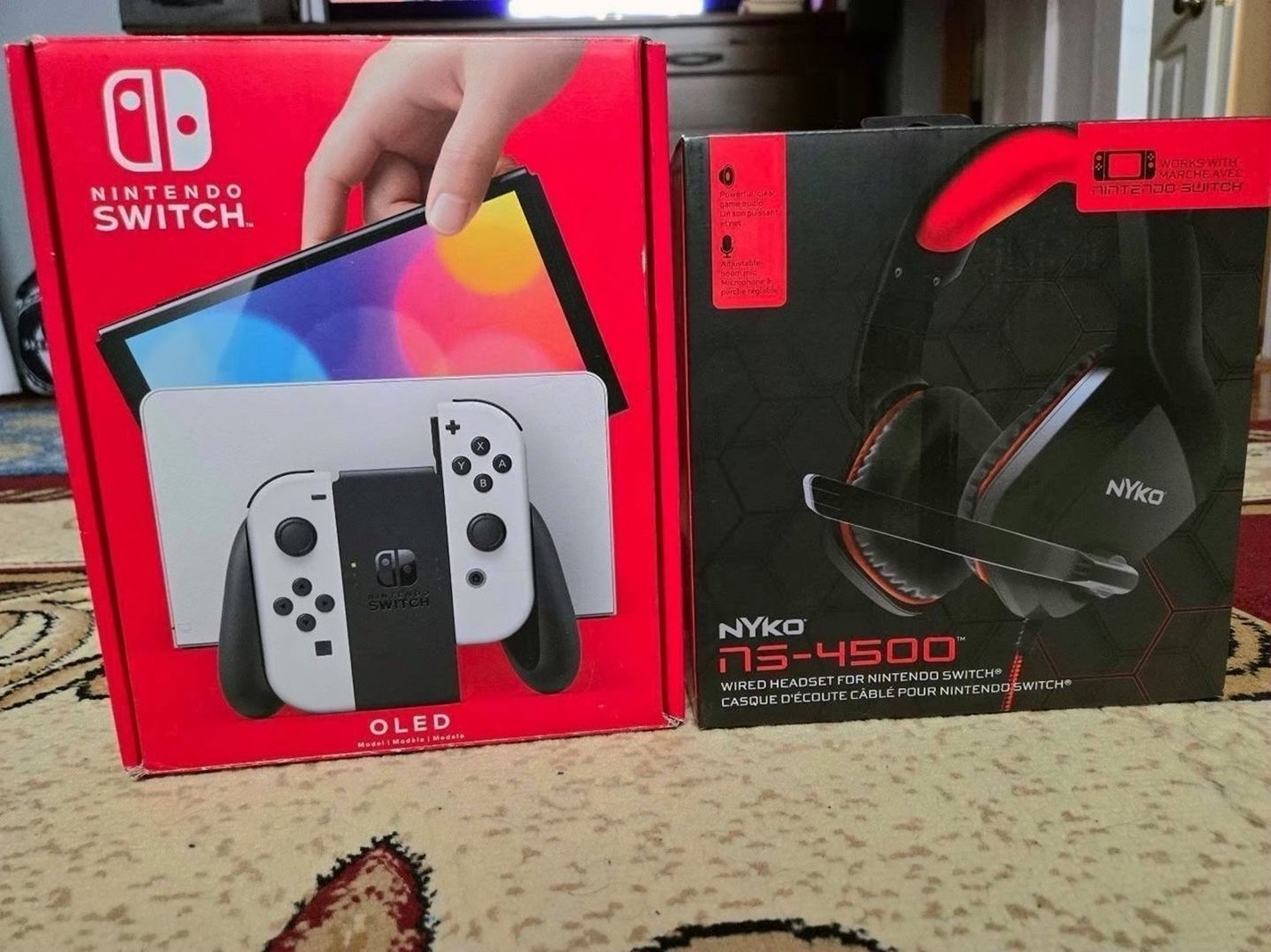 Nintendo Switch OLED 9X65 Used