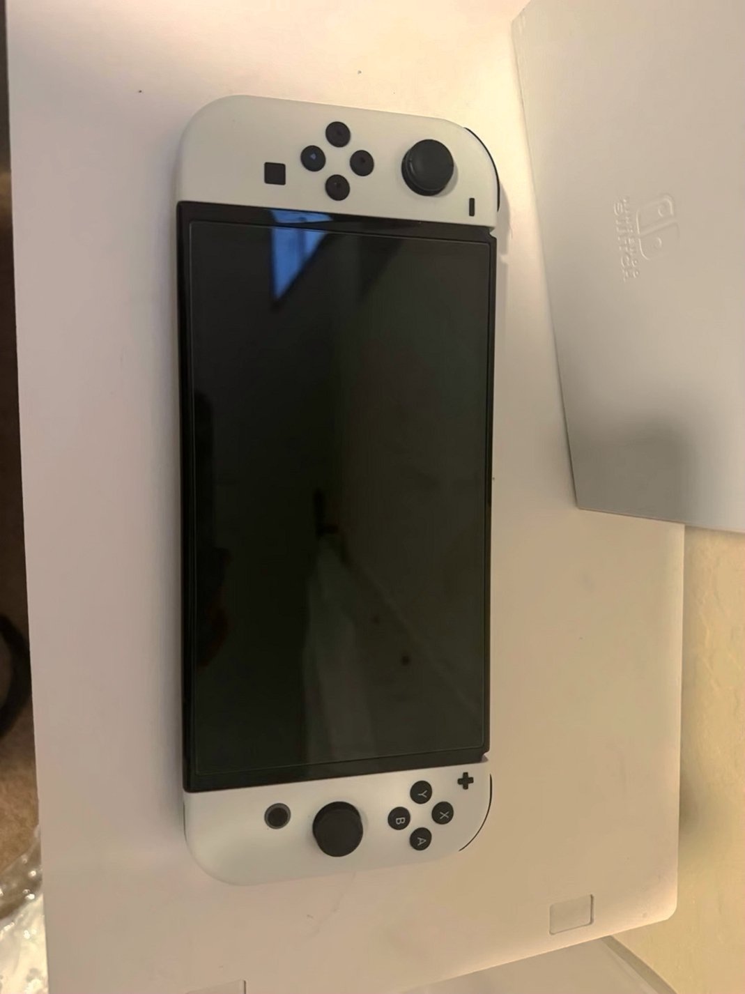 Nintendo Switch OLED 1Y25 Unlocked Used image 3