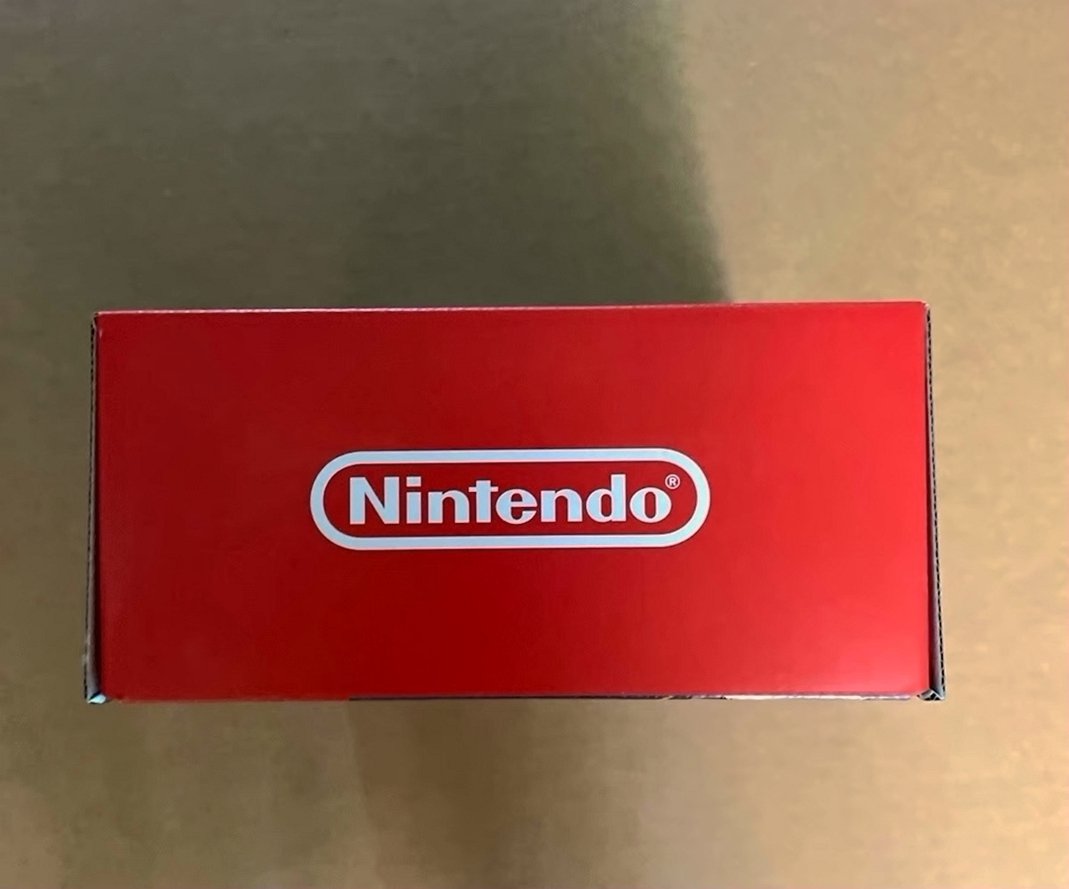Nintendo Zelda Tears of the Kingdom Switch OLED 7M19 - Used image 2