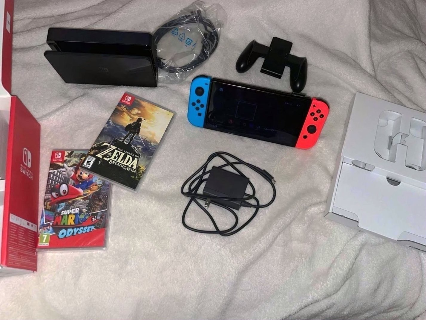 Nintendo Switch OLED 64GB Neon Blue/Red Used - Excellent Condition image 5