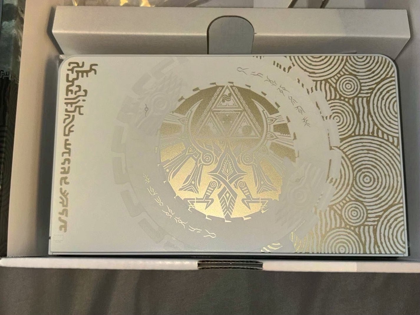 Nintendo Zelda OLED Switch Console Bundle 8X91 Used image 5