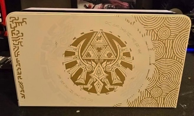 Nintendo Switch OLED Model The Legend of Zelda: Tears of the Kingdom Edition - Used image 4