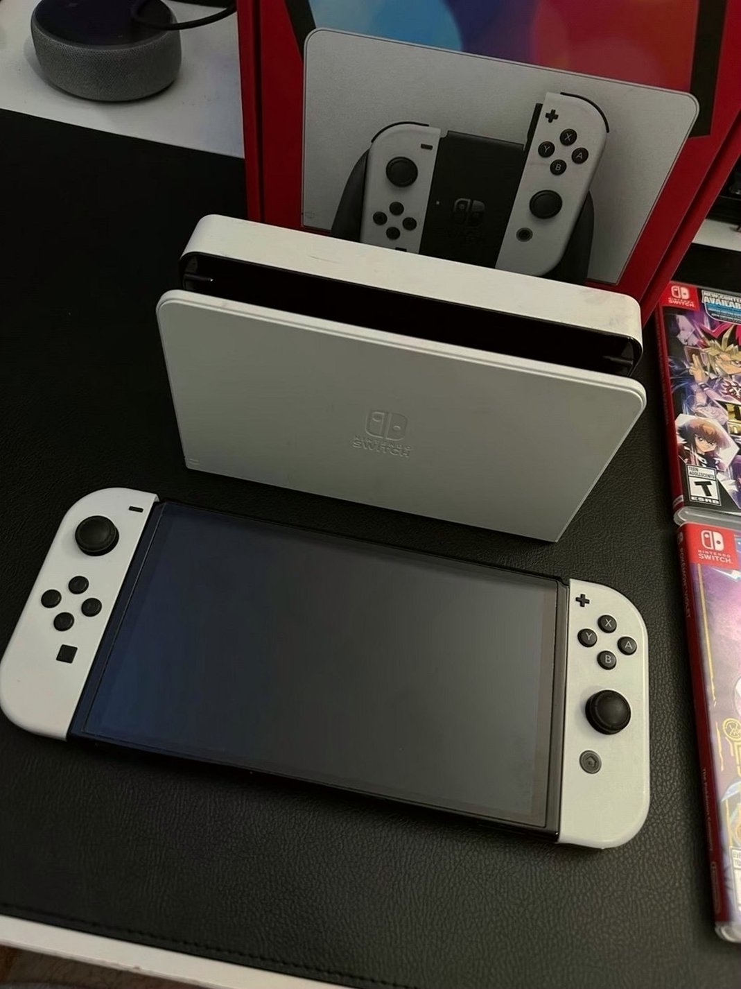Nintendo Switch OLED 64GB White - Used image 4