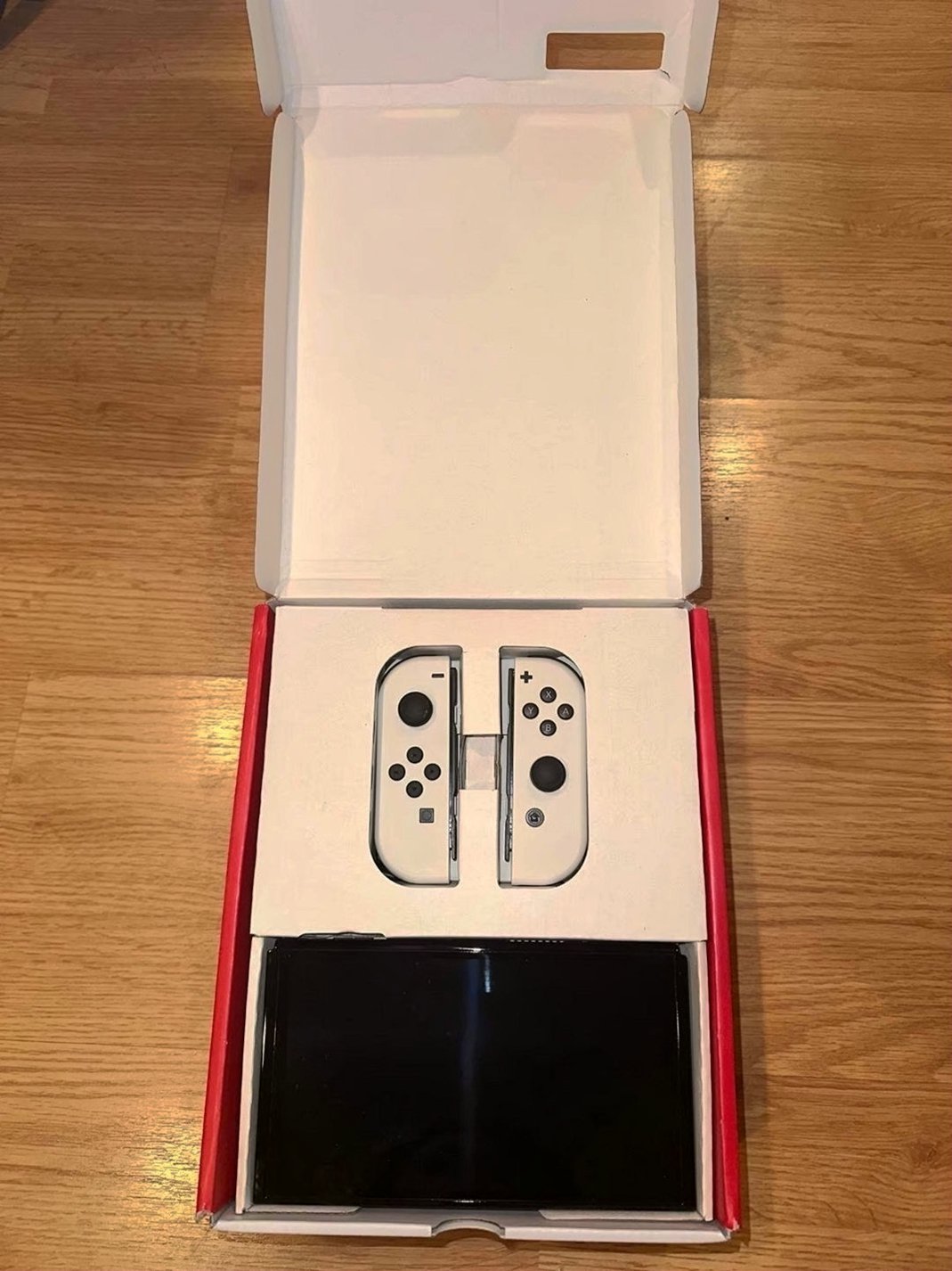 Nintendo Switch OLED Console 2V98 Used image 4