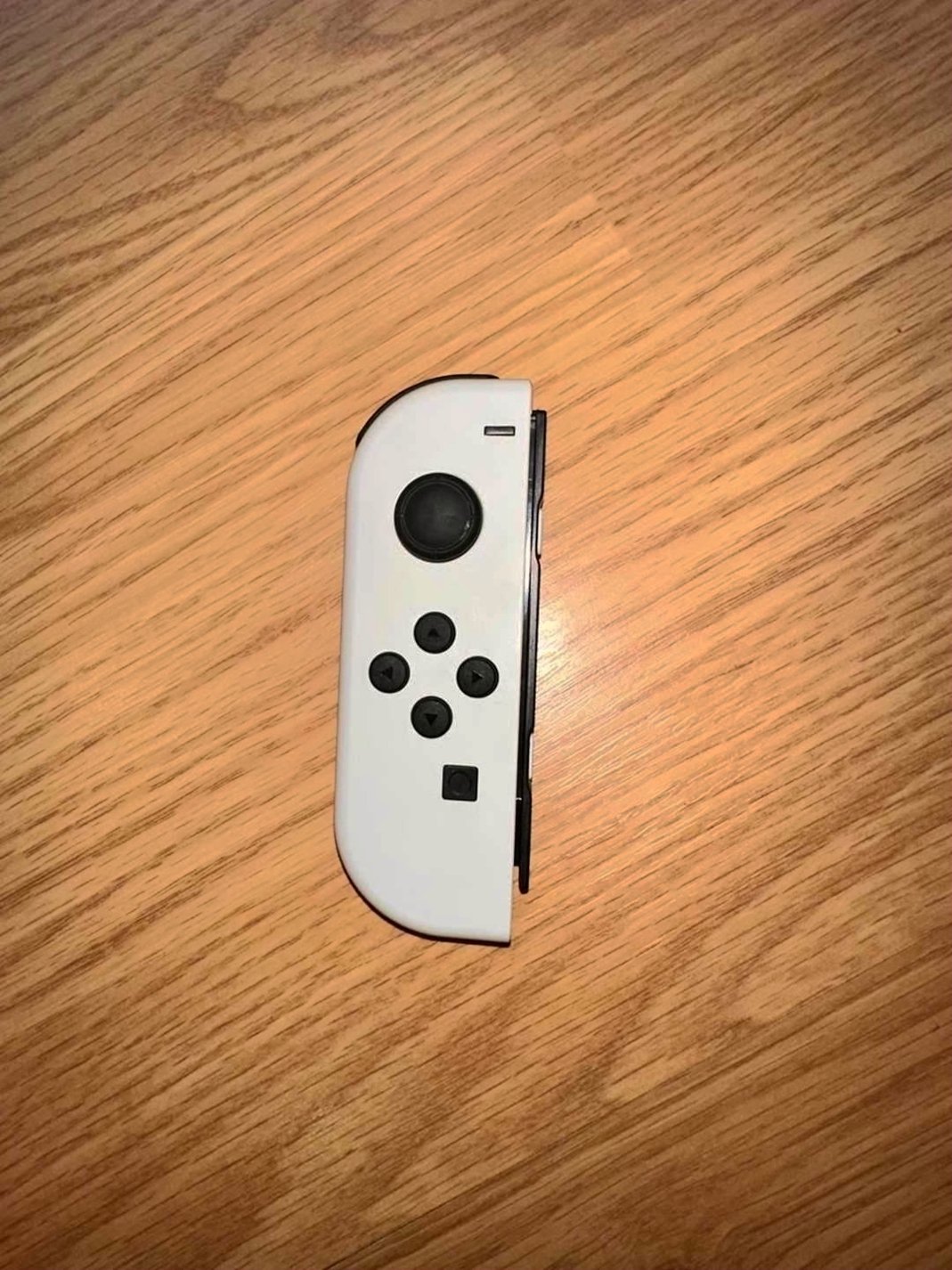 Nintendo Switch OLED Console 2V98 Used image 5