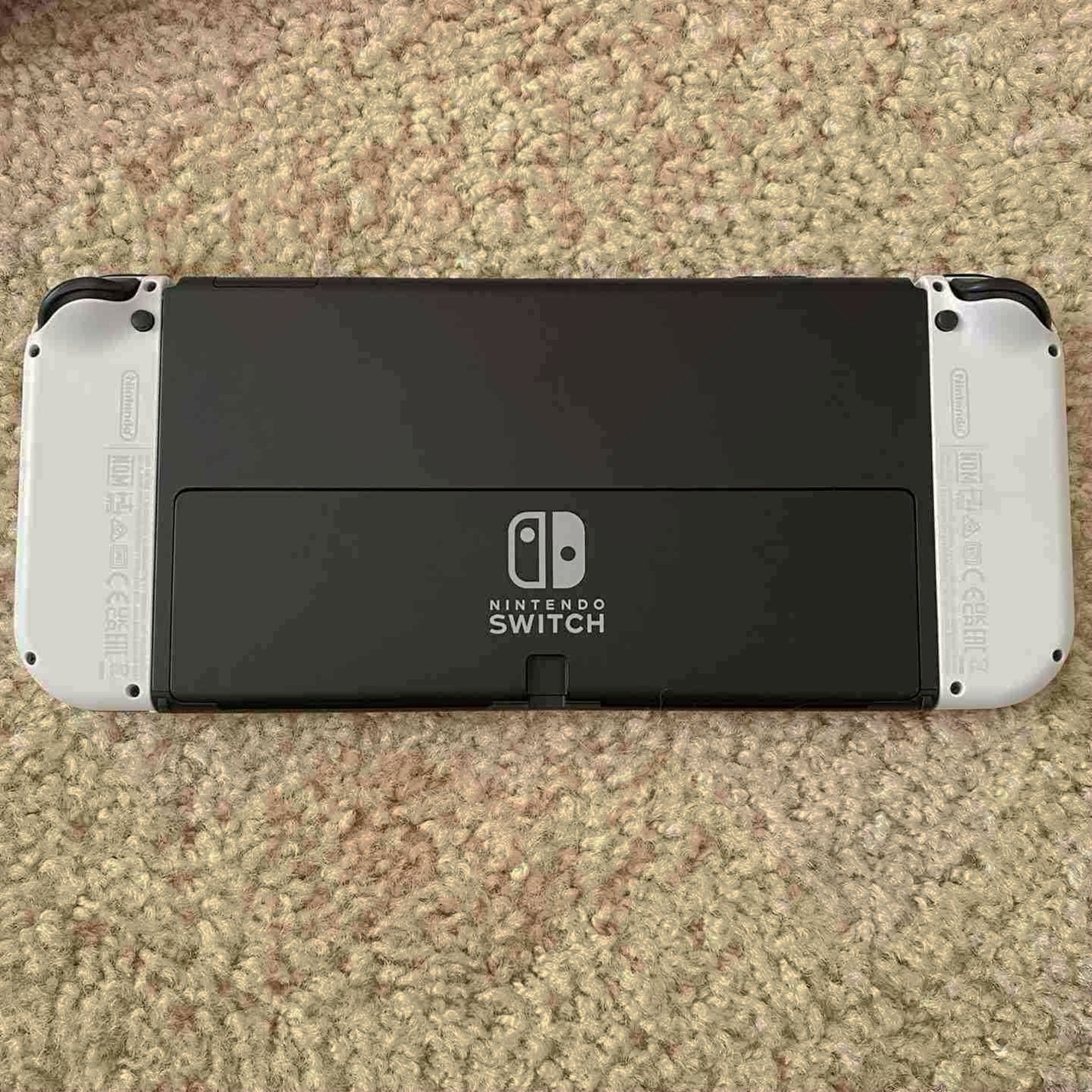 Nintendo Switch OLED 256GB White Handheld Console - Used Mint Condition image 3