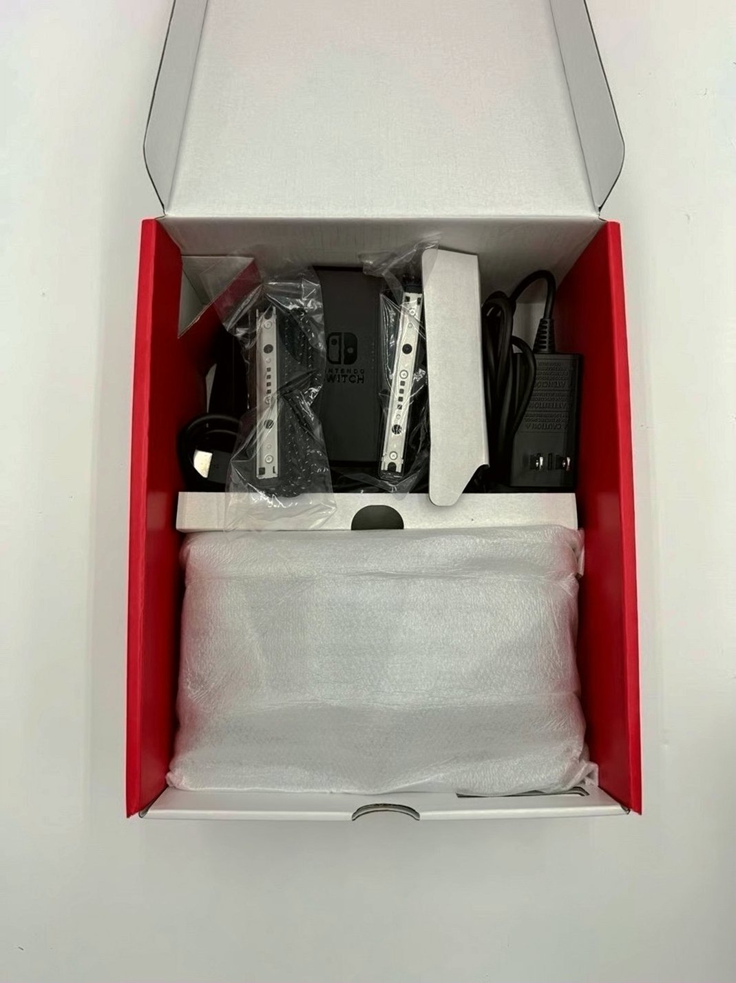 Nintendo Switch OLED 5 Games Like New Unlocked - Used image 5