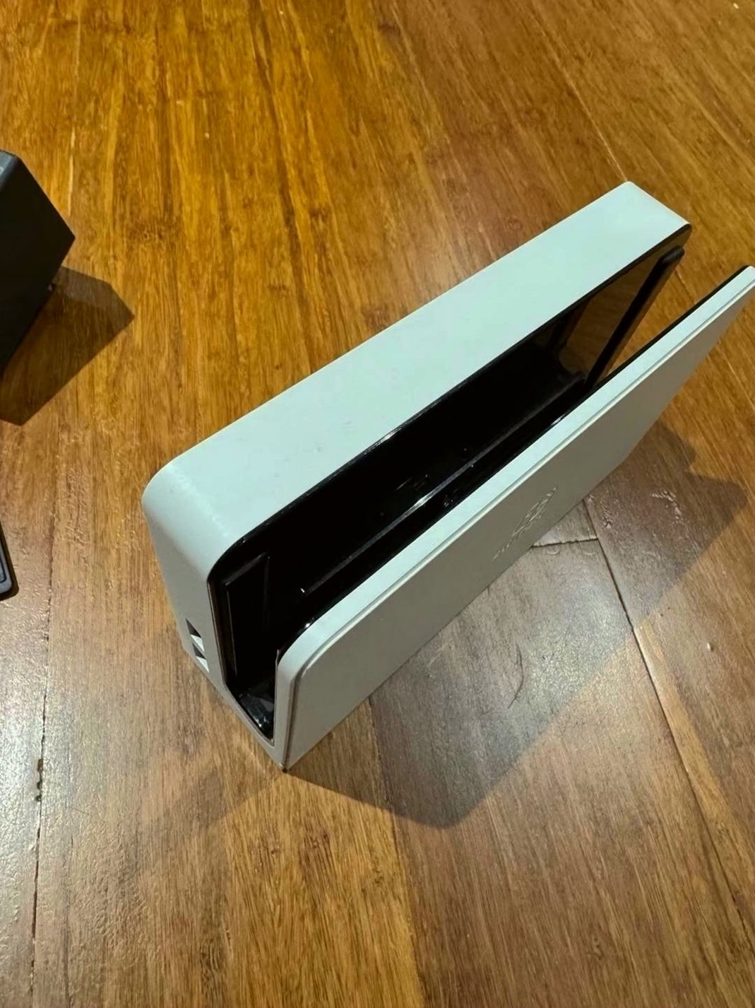 Nintendo Switch OLED Bundle with Pokémon Shining Pearl - Used image 5