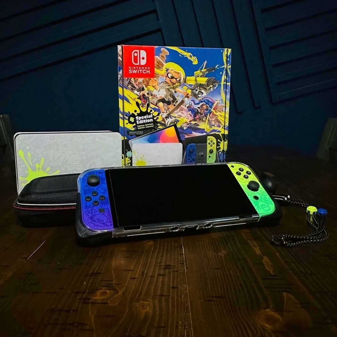 Nintendo Switch OLED 5X16 Splatoon Special Edition Used