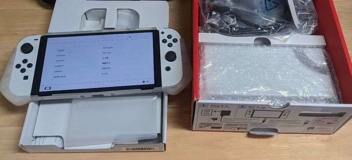 Nintendo Switch OLED 2M53 White - Used image 2