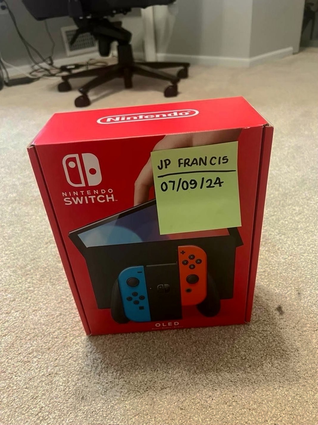 Nintendo Switch OLED 32GB White Unlocked - Used image 4