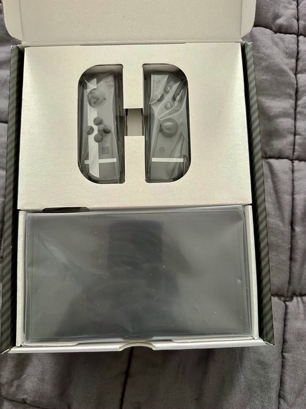 Nintendo Super Smash Bros Ultimate OLED Bundle - Used image 5