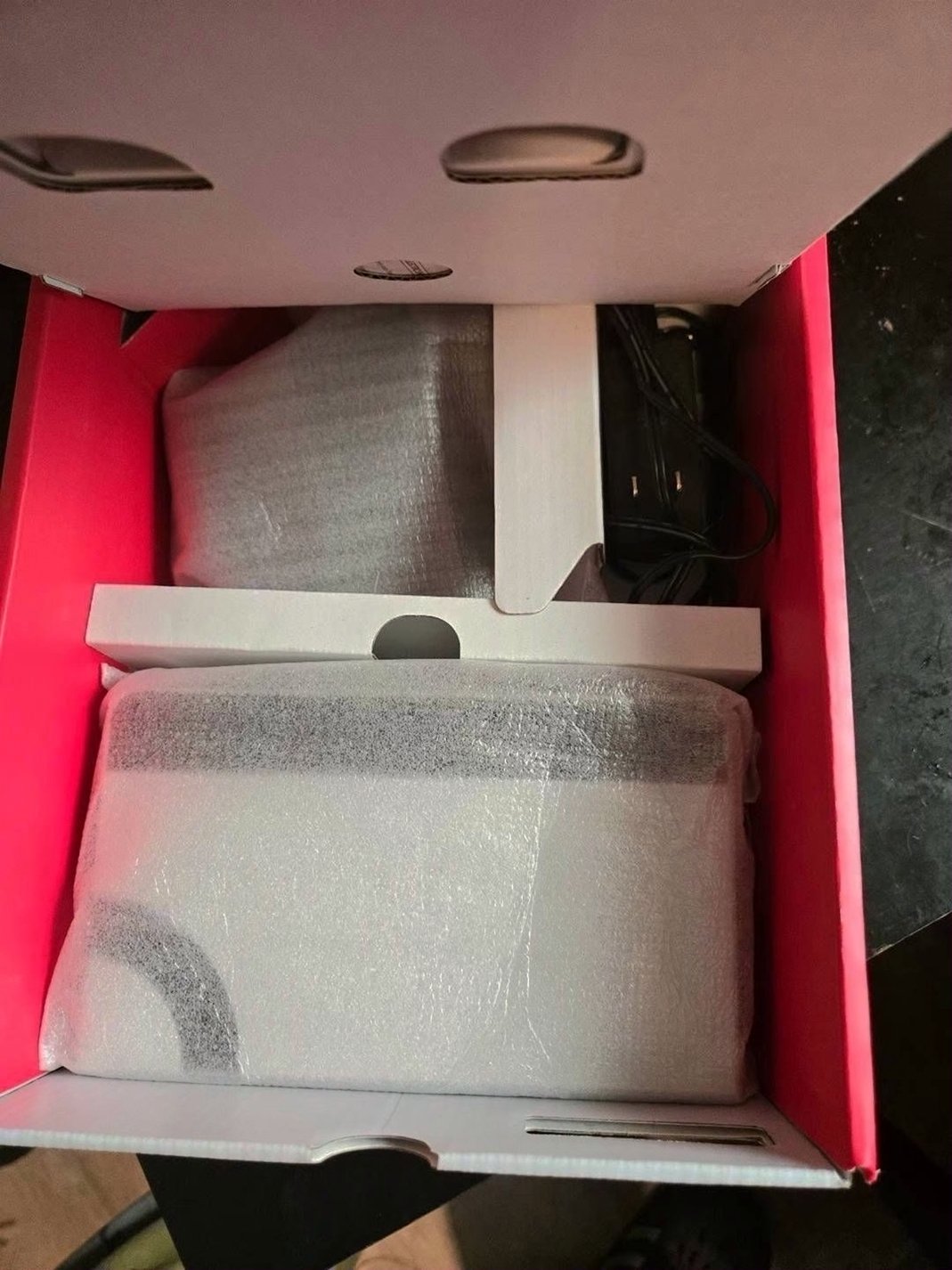 Nintendo Switch OLED 256GB White Unlocked - Used image 4