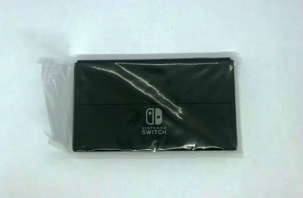 Nintendo Switch OLED Tablet Only Unlocked - Used image 3