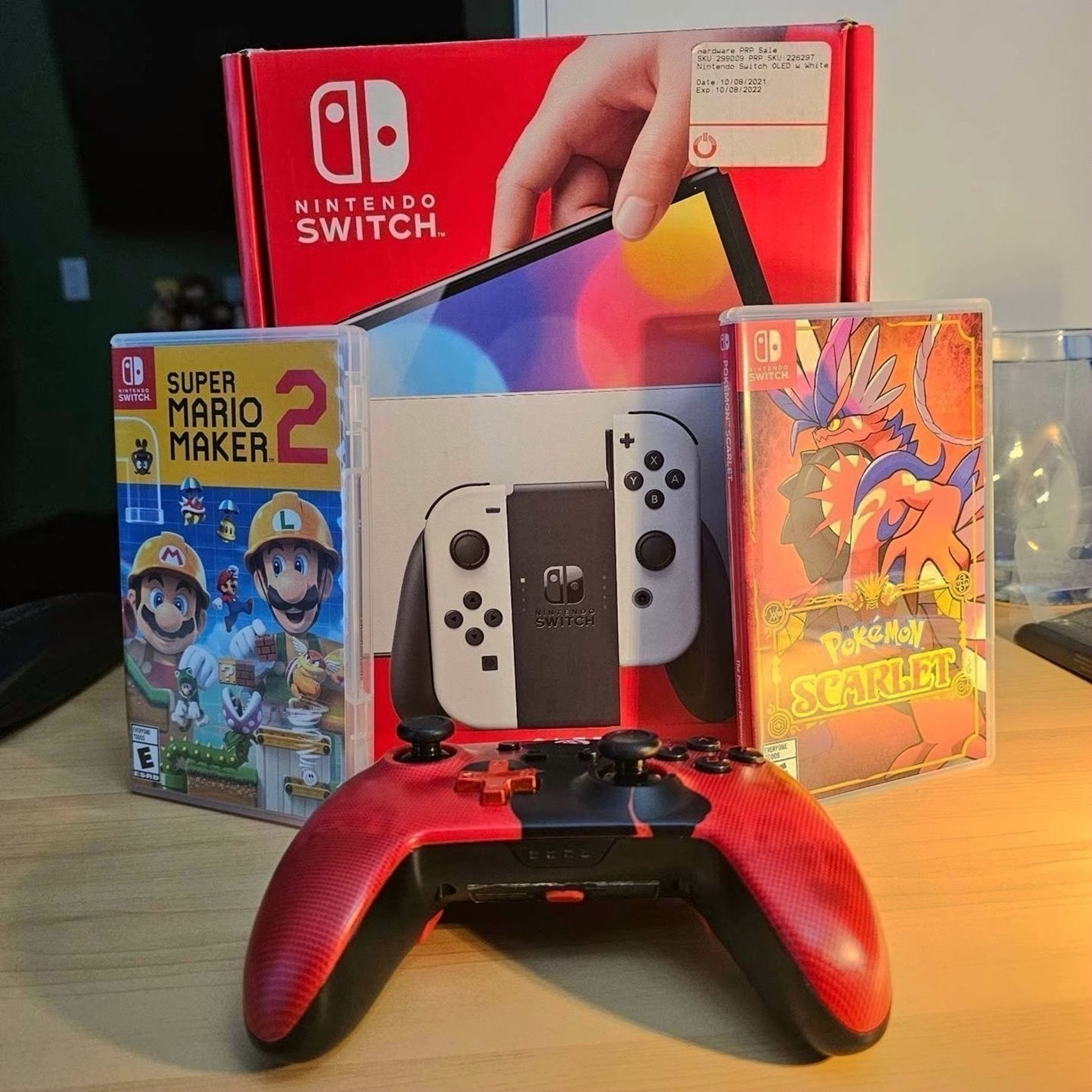 Nintendo Switch OLED Bundle 7R83 - Used