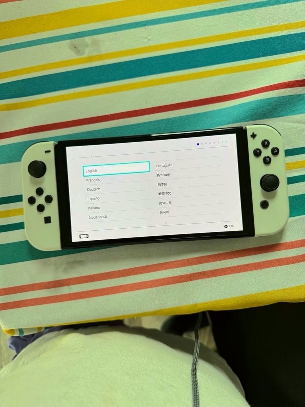 Nintendo Switch OLED Bundle 5T58 Used image 2