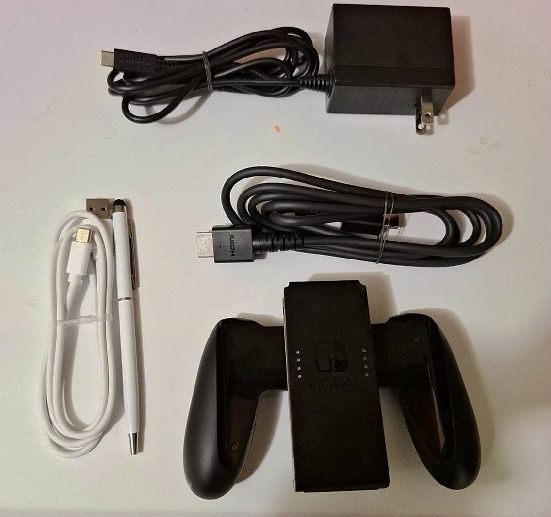 Nintendo Switch OLED Bundle 1TB Memory Card Used image 4