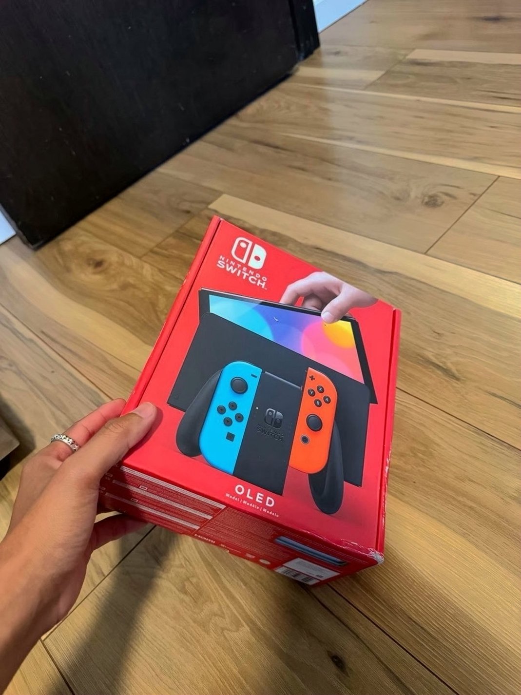 Nintendo Switch OLED Console 64GB Black/Neon Red/Neon - Used image 4