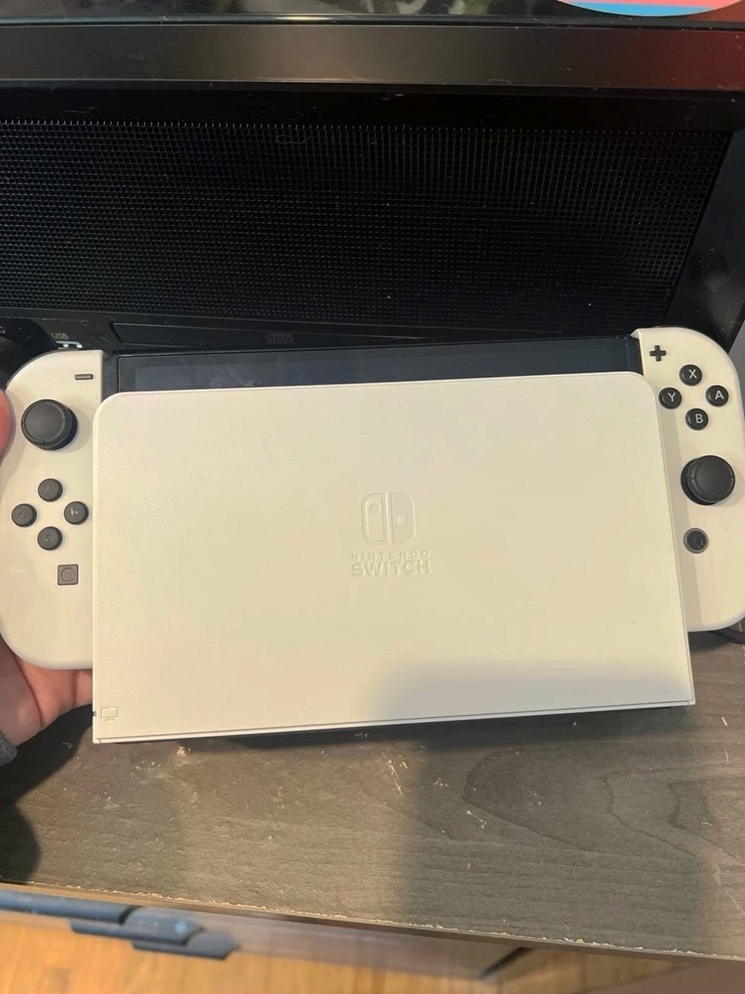 Nintendo Switch OLED White Unlocked - Used image 2