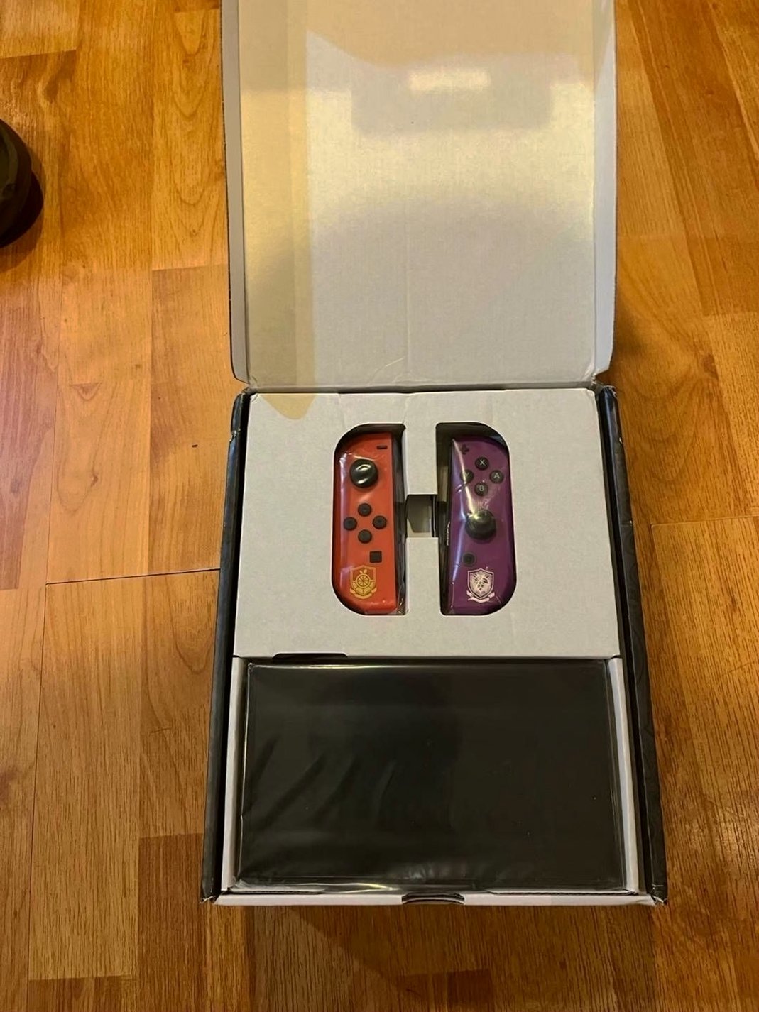 Nintendo Switch OLED Pokémon Scarlet & Violet Edition Used - Japan Version image 3