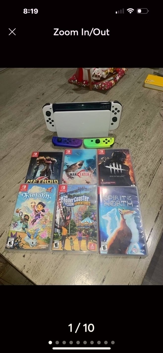 Nintendo Switch OLED Bundle 2G98 - Used