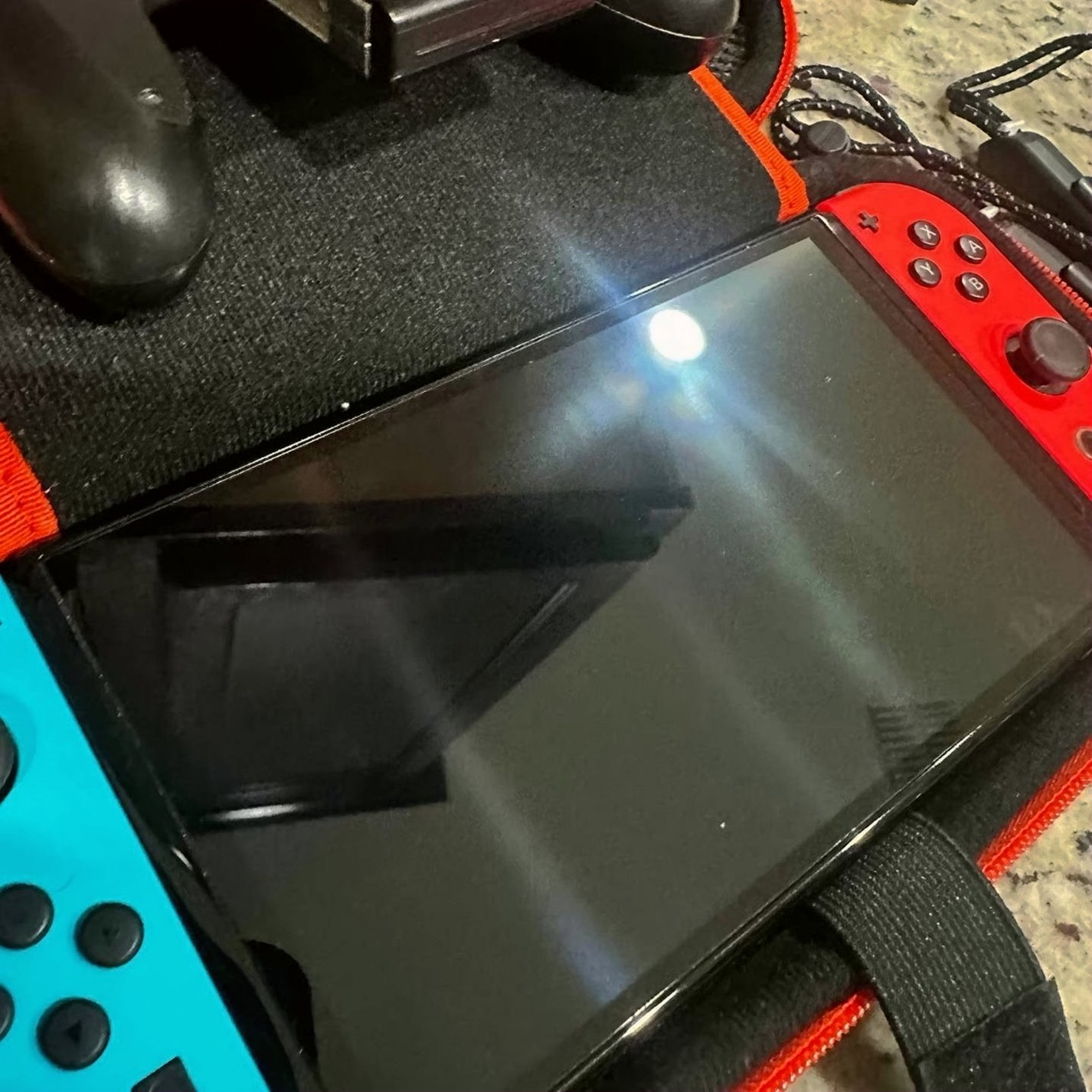 Nintendo Switch OLED 7T87 White - Used image 3