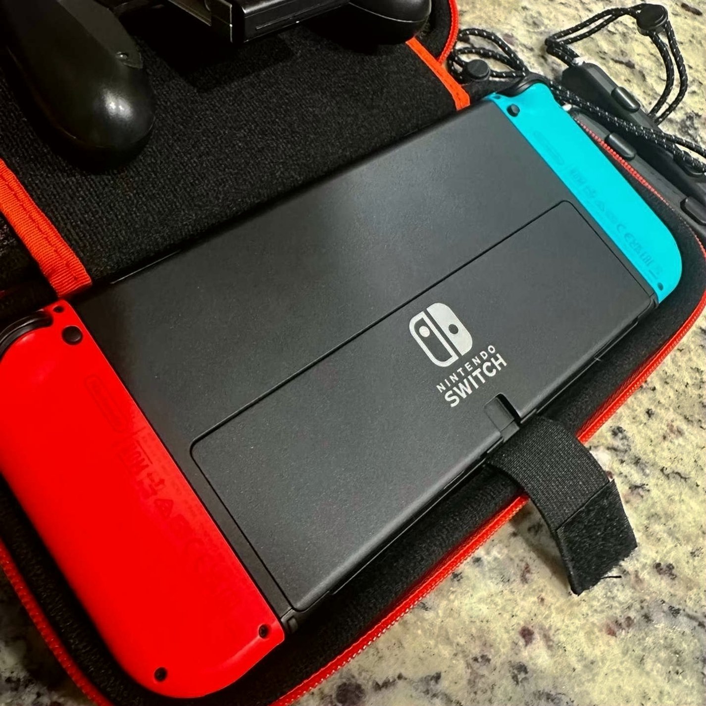 Nintendo Switch OLED 7T87 White - Used image 4