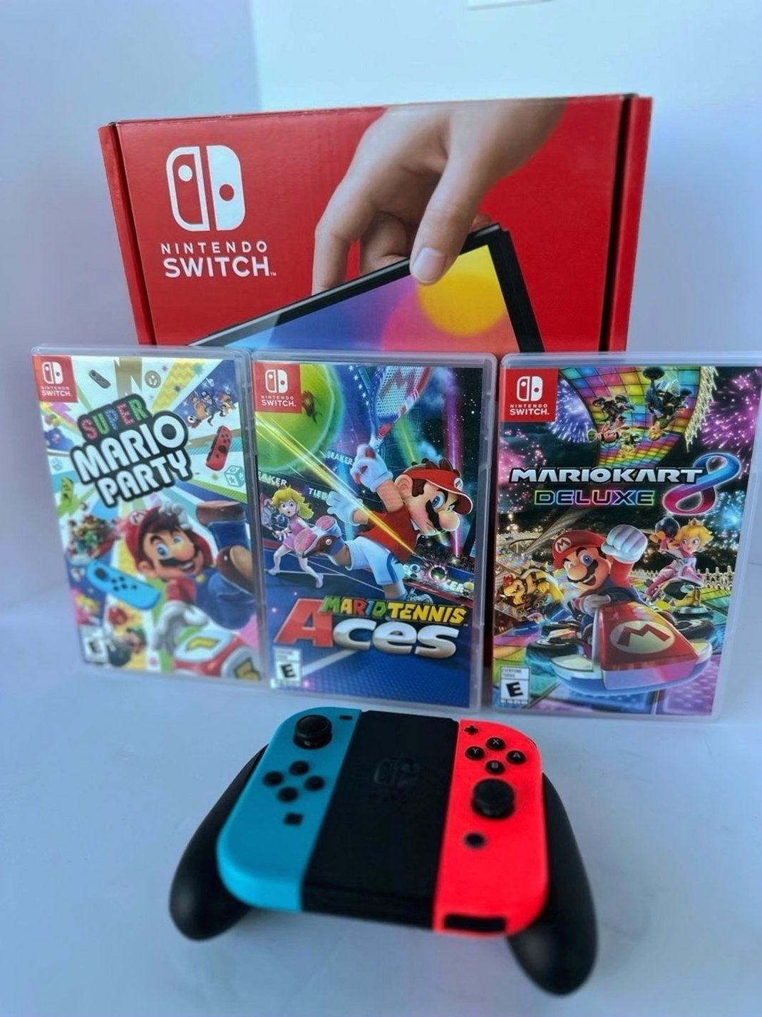 Nintendo Switch OLED Model 64GB White Used image 4