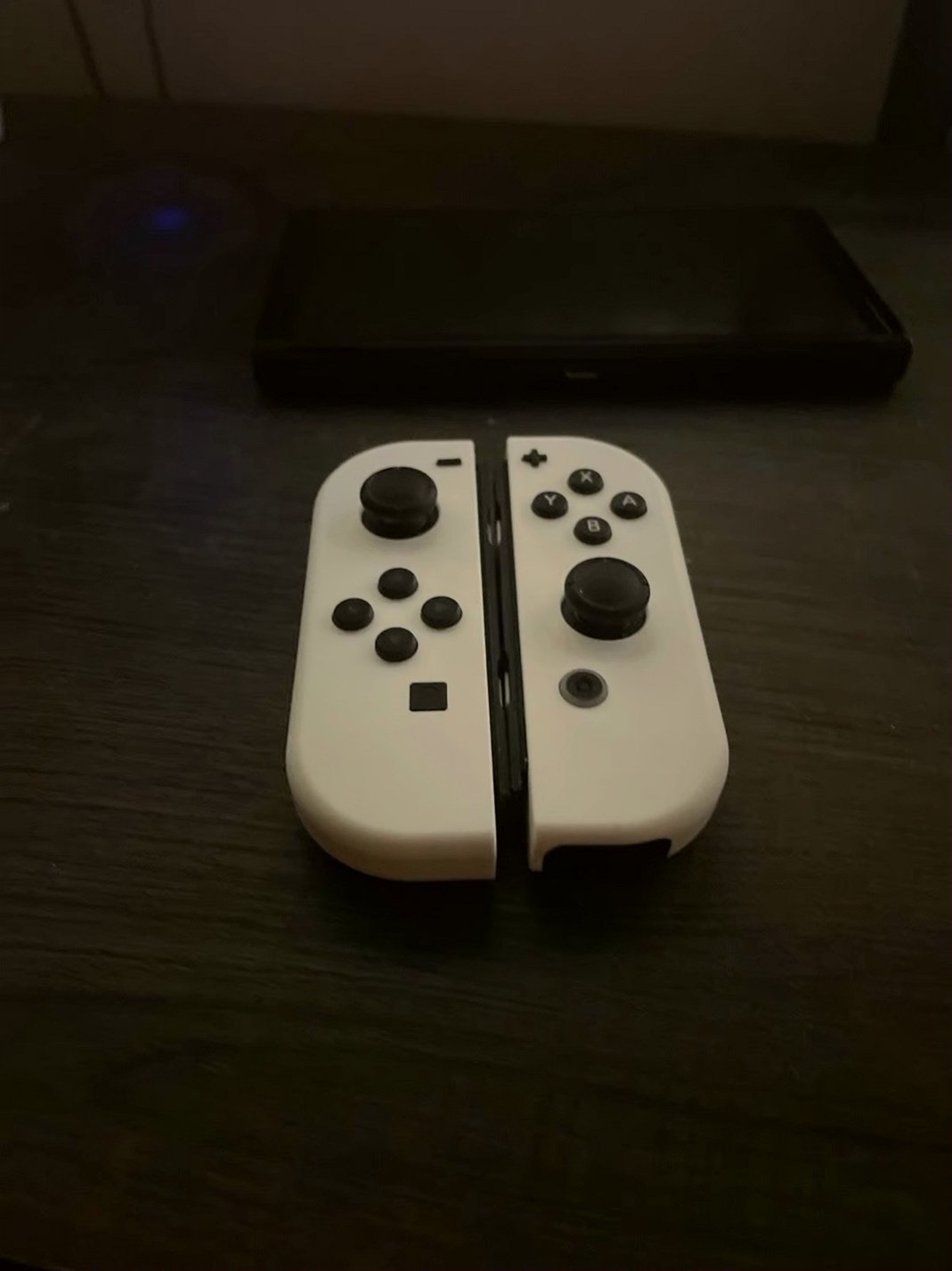 Nintendo Switch OLED Model Complete Set with Mario Kart Case - Used image 4