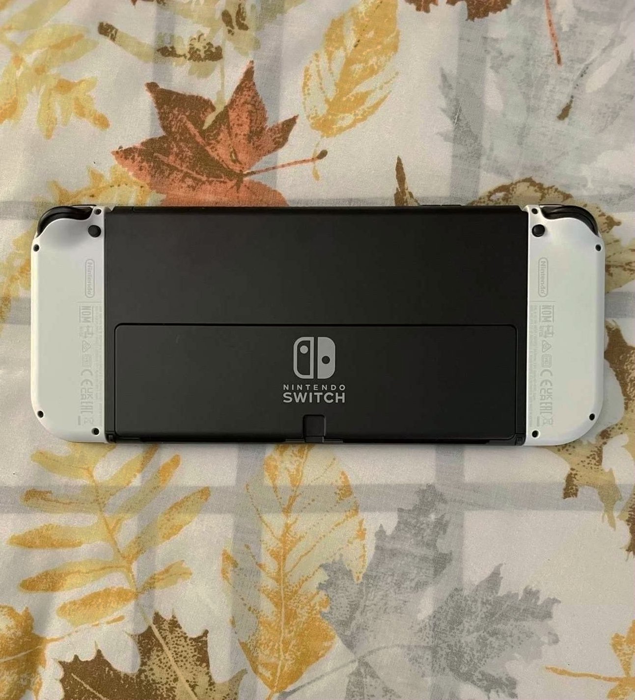 Nintendo Switch OLED 512GB White Unlocked - Used image 4