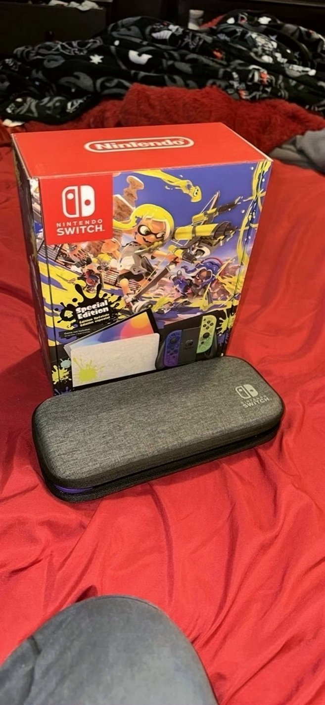 Nintendo Switch OLED Splatoon 3 Bundle Used image 2